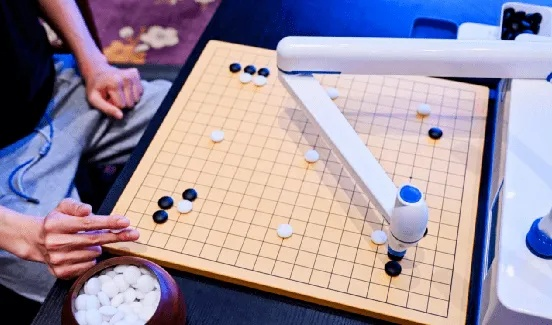 围棋人机对弈软件：新手也能轻松上手的智能陪练